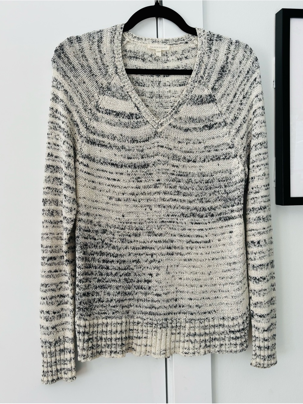 Eileen Fisher cotton blend knit Vneck hip length sweater size medium